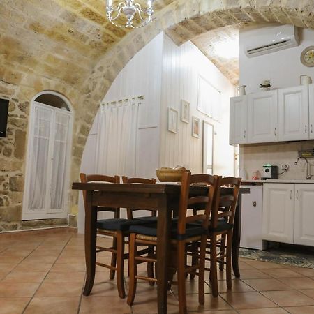 Terra E Marte Casa Vacanza Bari Luaran gambar