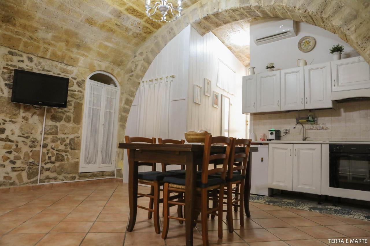 Terra E Marte Casa Vacanza Bari Luaran gambar